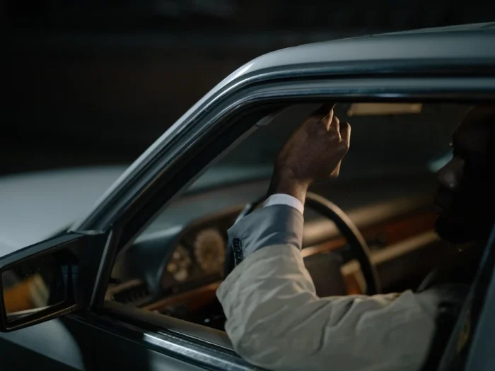 la signature d’un vrai chauffeur majordome